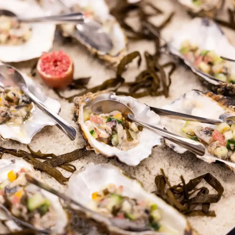 Tartare d'huîtres préparé pour événement Wine Note au Château de la Frémoire à Vertou