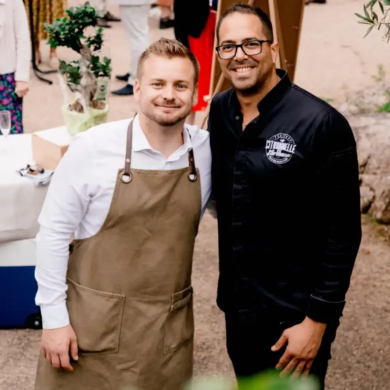 Service traiteur haut de gamme Vendée Loire Atlantique Maine et Loire - Chef professionnel mariage - maître d'hôtel et sommelier confirmés - Service à table haut de gamme